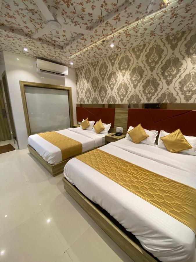 Hotel Bkc Crown - Near Trade Centre, Visa Consulate ムンバイ エクステリア 写真